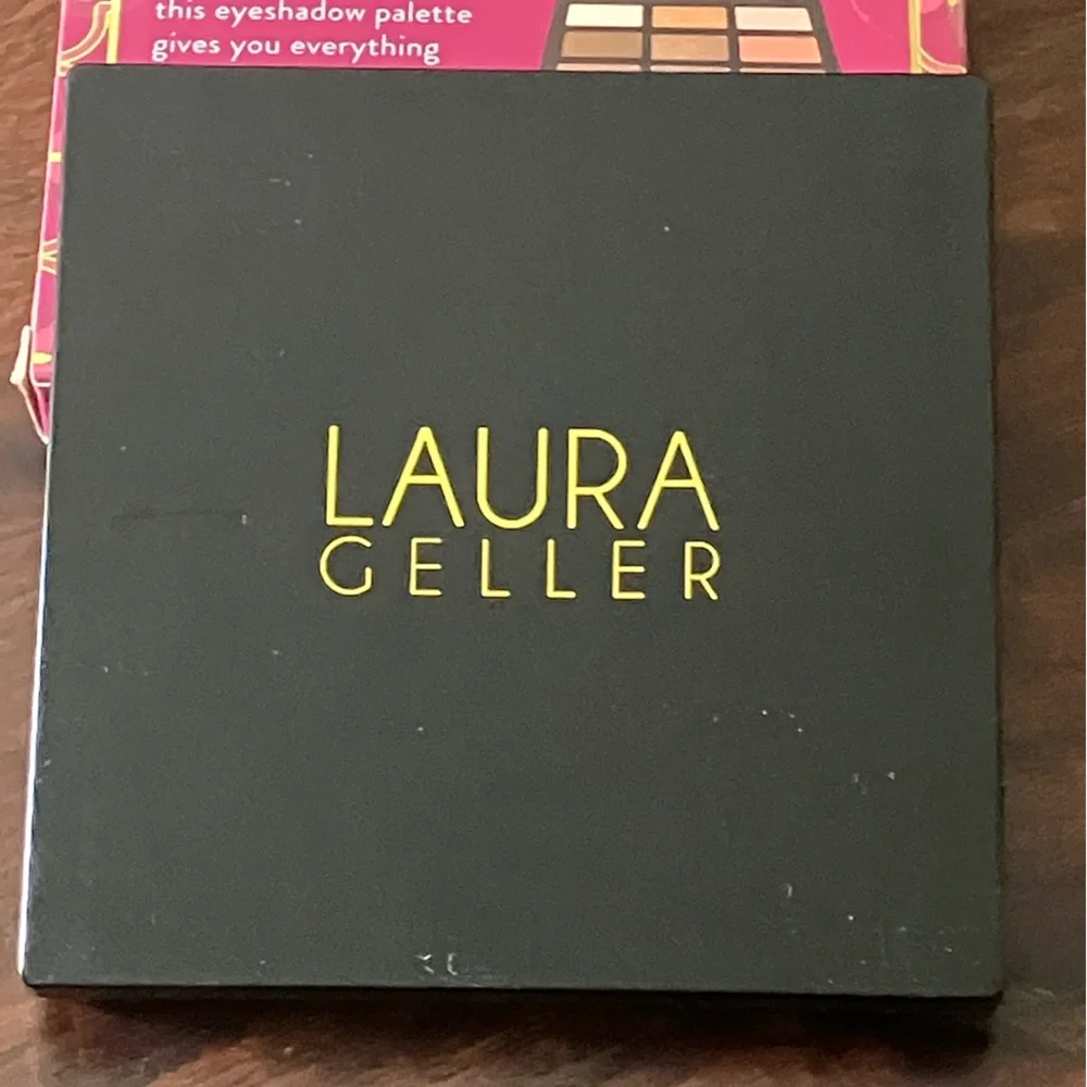 Laura Geller Nude Attitude Eyeshadow Palette 12 color neutral colors NWT‎